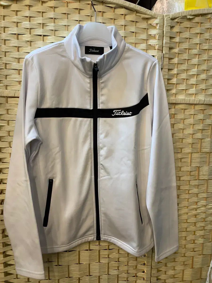 Titleist(タイトリスト) 白 ウィンドブレーカー ゴルフ ジャケット (95