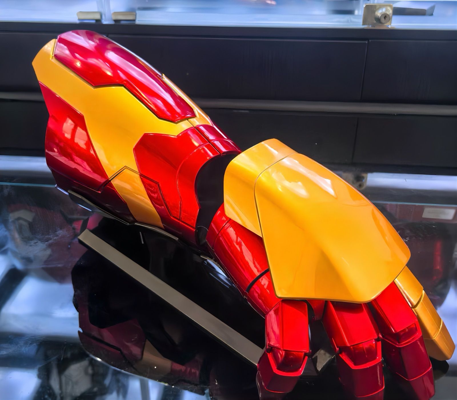 アイアンマン ハンドモデル リアル設計 ロボットハンド LED 高機動 レーザービーム コスプレ コスチューム