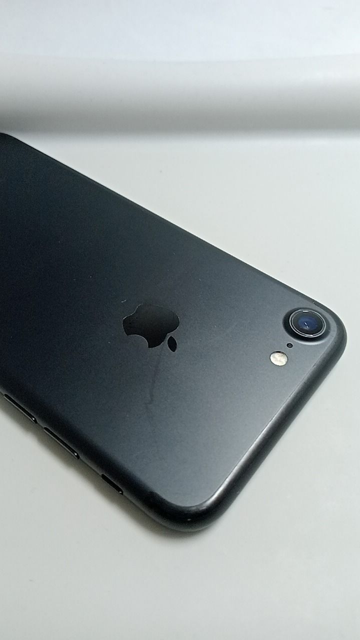 整備済！ iPhone7 A1779 128GB 本体 ブラック SIMフリー 120155 - メルカリ