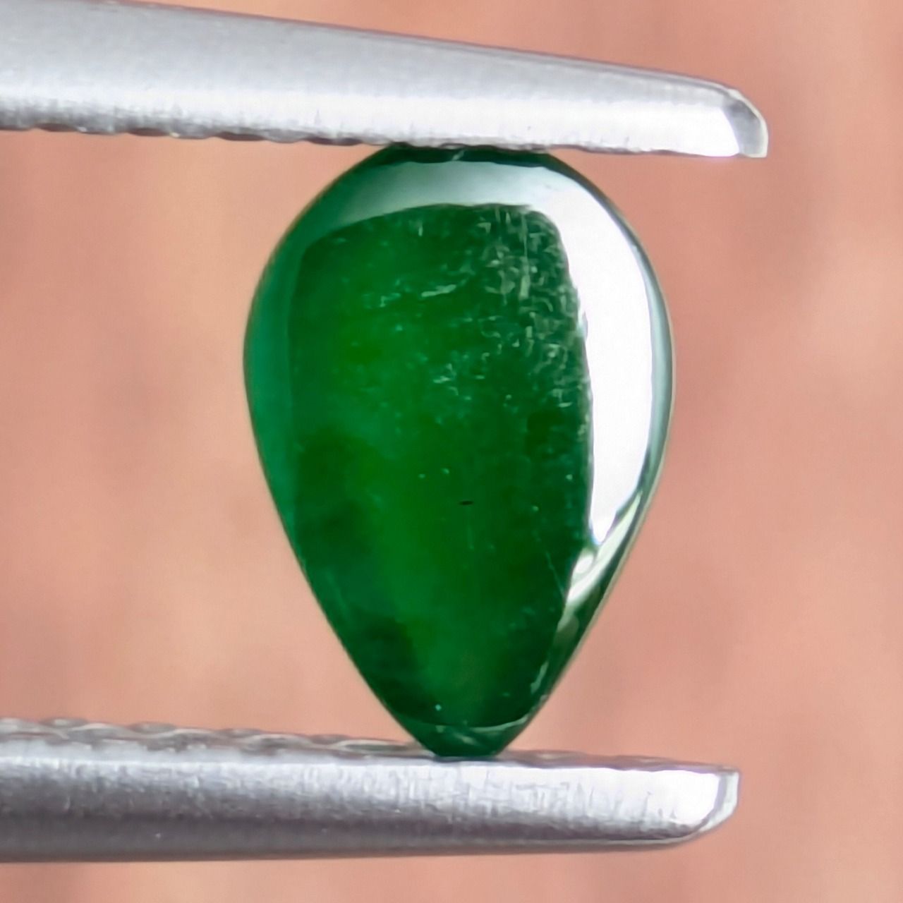  オンファサイトジェイダイト ミャンマー産 0.39 ct その他 アクセサリー