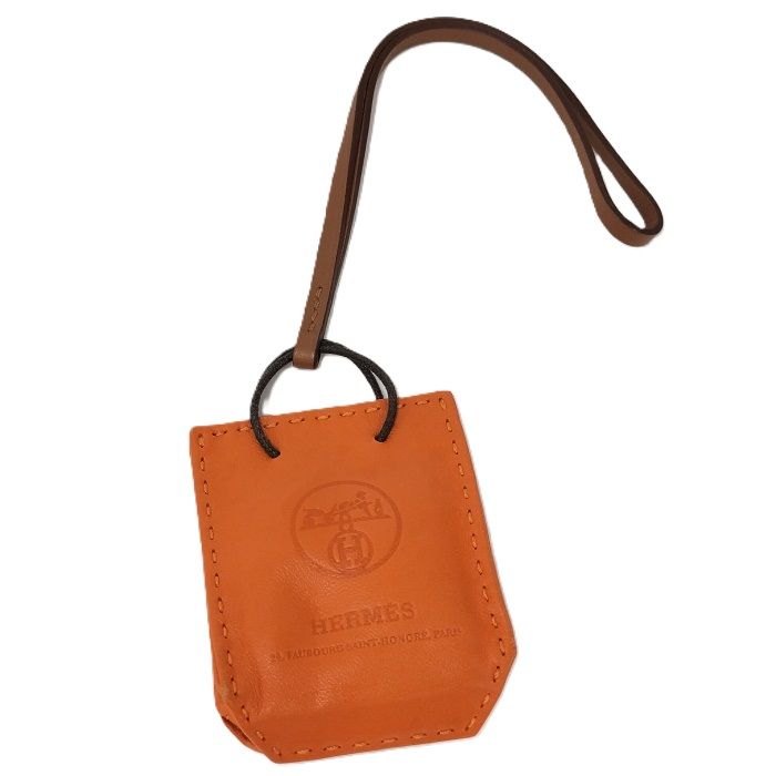 HERMES サックオランジュ バッグチャーム レザー オレンジ - メルカリ