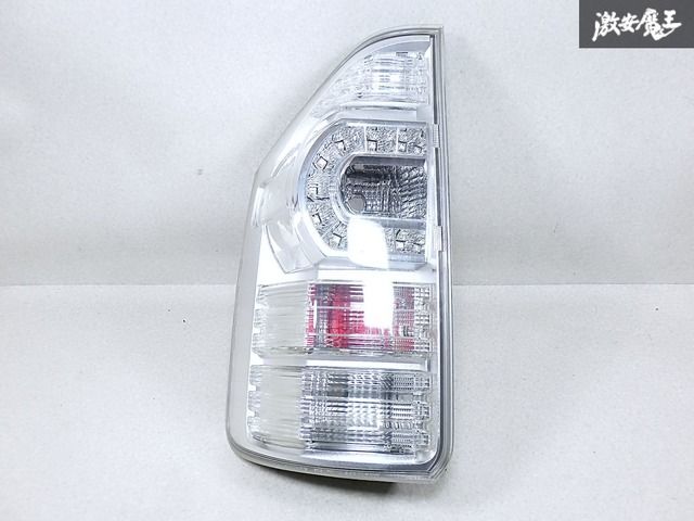 ☆点灯OK☆ トヨタ 純正 ZRR70 ZRR75 70系 ヴォクシー LED テール