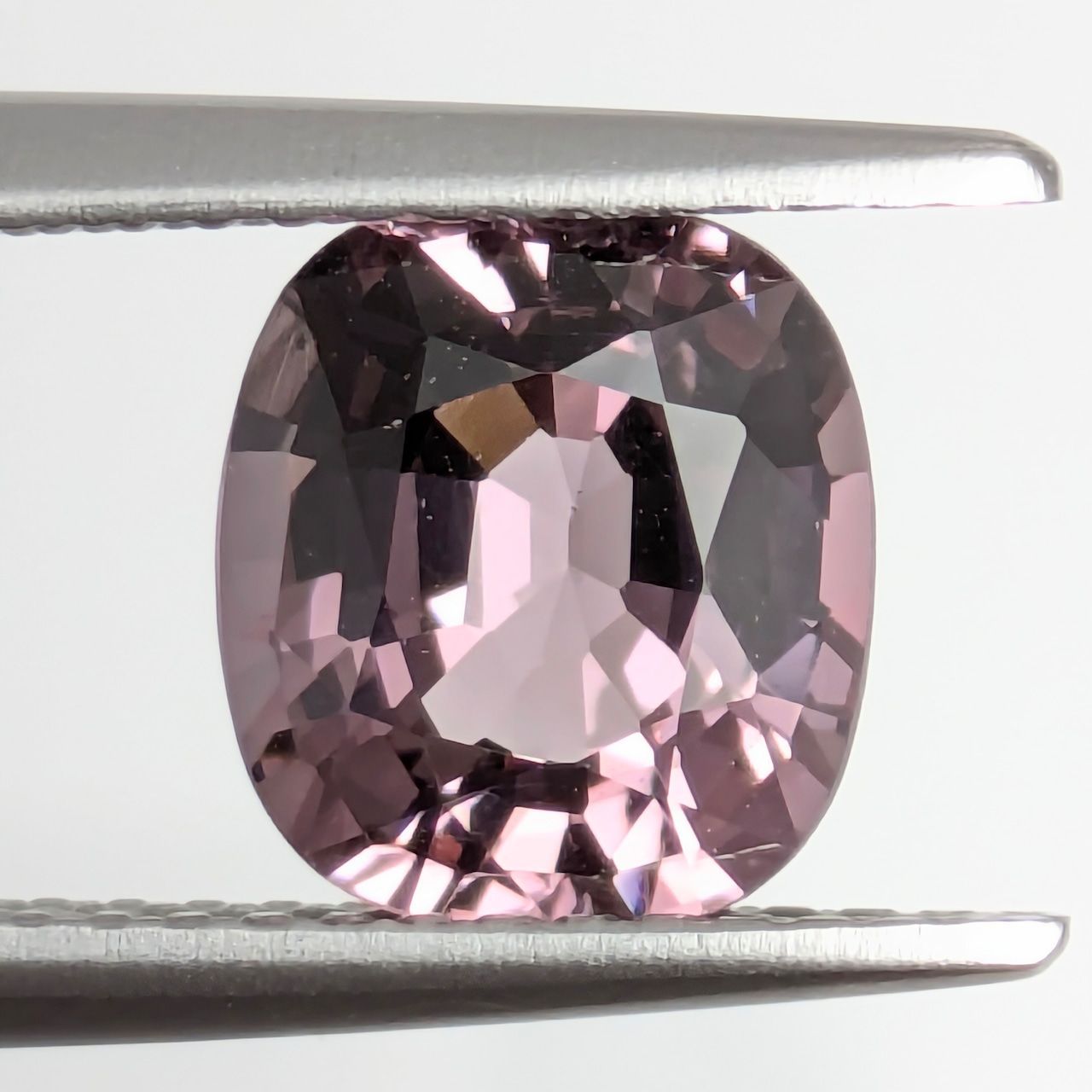 パープルスピネル ミャンマー モゴック産 2.02 ct