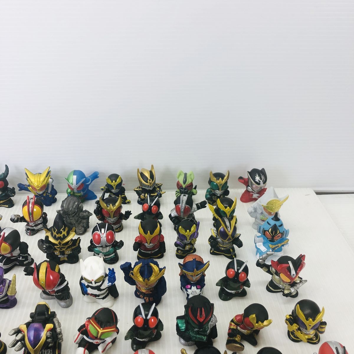 仮面ライダー ソフビ 指人形 フィギュア 50体以上 まとめ売り 100個以上】仮面ライダー 指人形 ソフビ 大量 まとめ - メルカリ