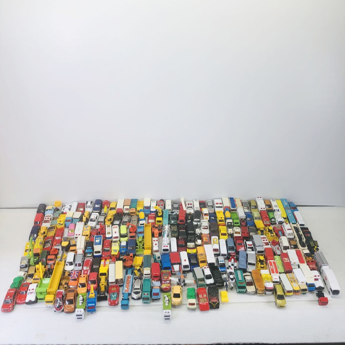 トミカ 200 台 まとめ 大量 ジャンク - メルカリ