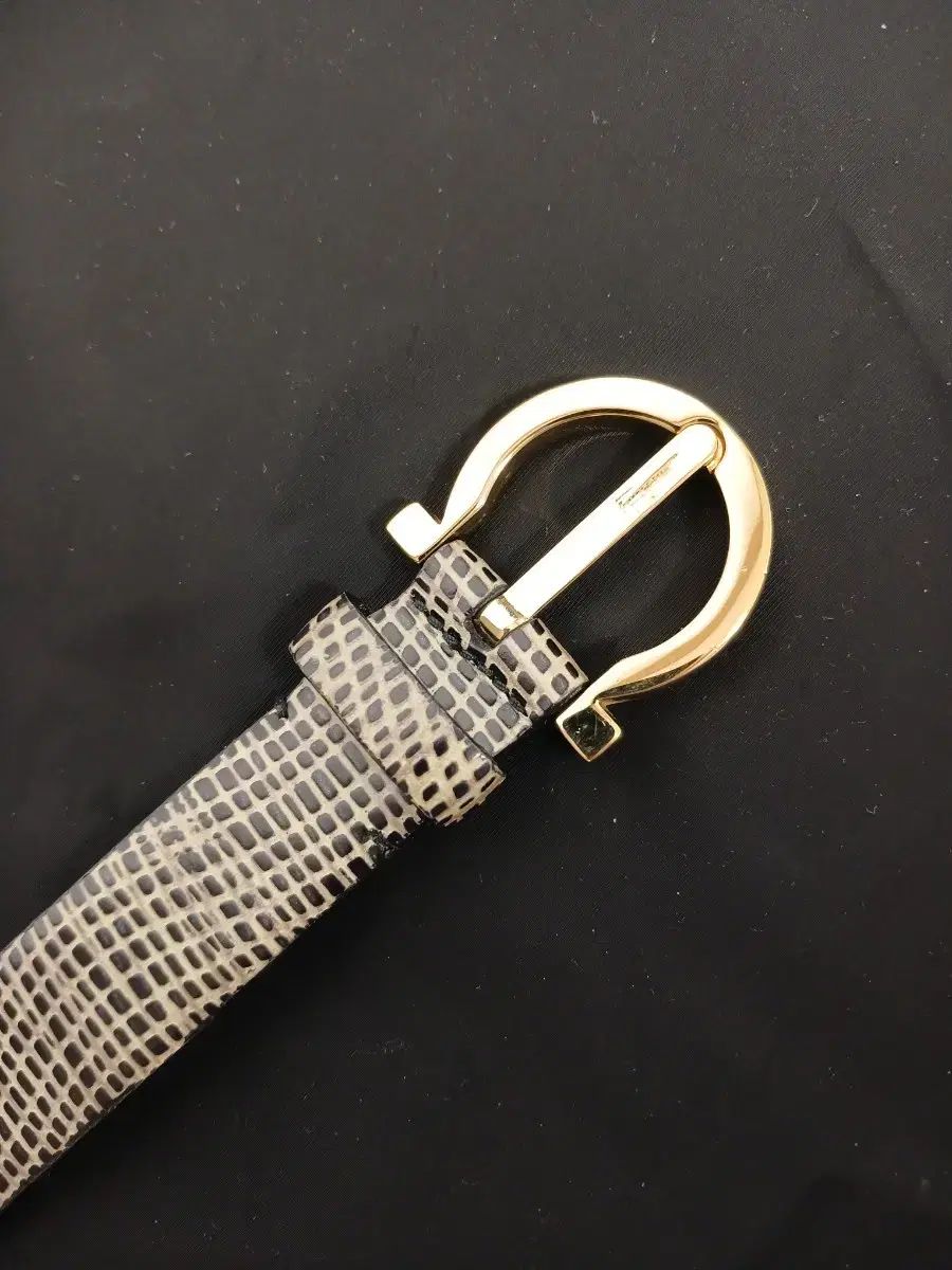 フェラガモ レディースベルト