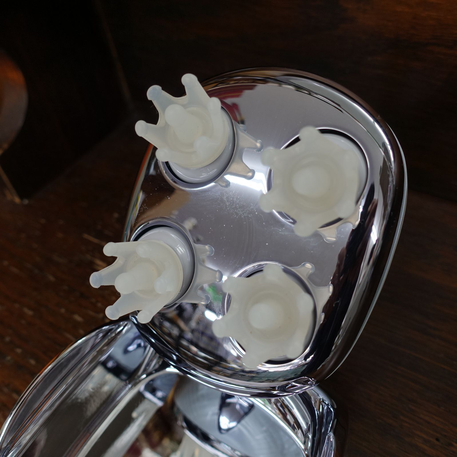 【新品未使用】ReFaビューテック　ヘッドスパ　ホワイト リファ ビューテック ヘッドスパ ホワイト 新品未使用 リファビュー