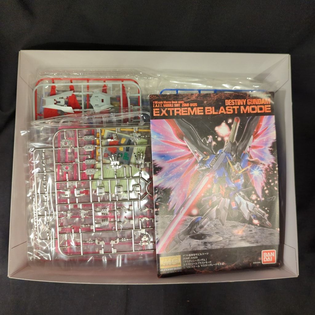 バンダイ MG 機動戦士ガンダムSEED DESTINY デスティニーガンダム エクストリームブラストモード