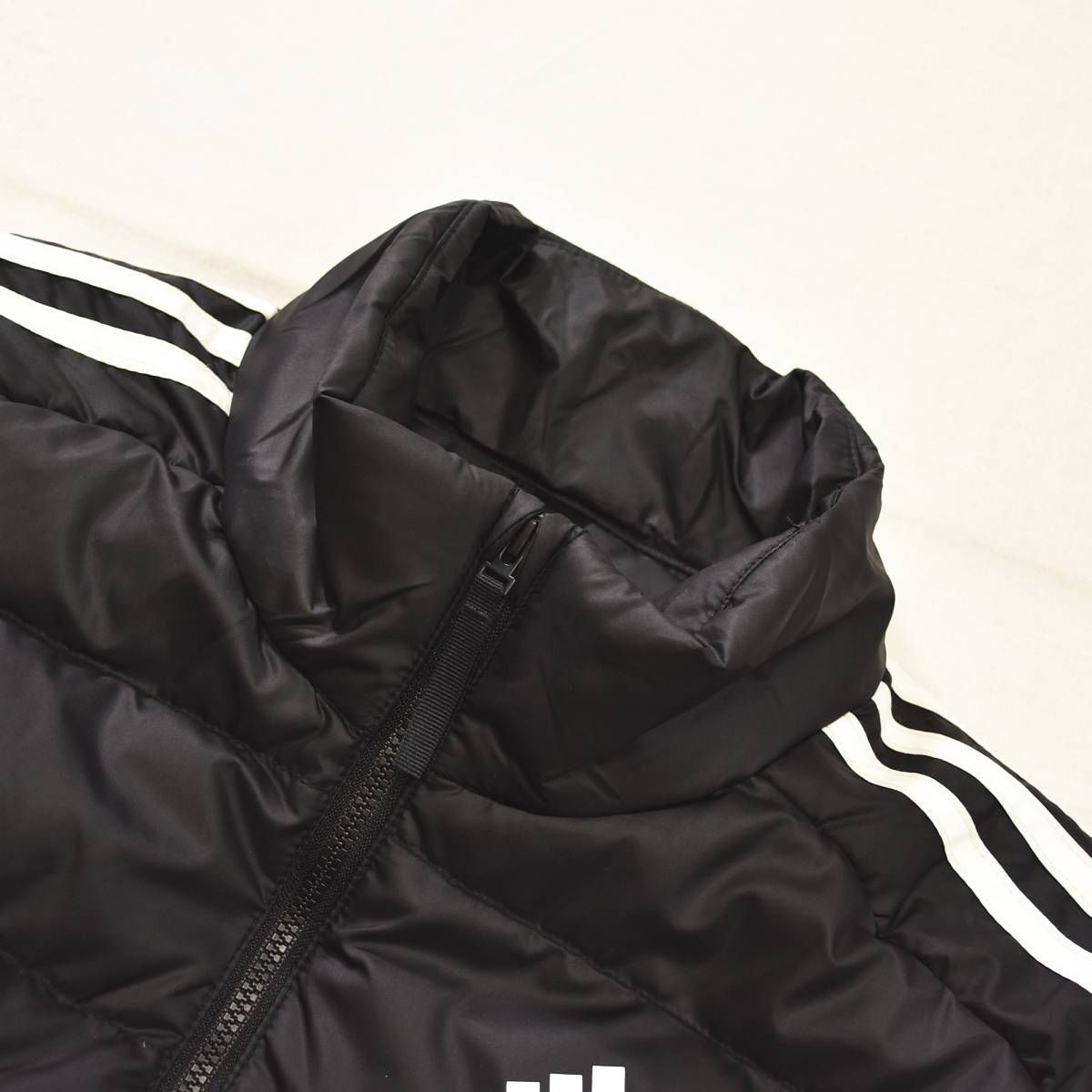 定番】 アディダス adidas ESS エッセンシャルズ ダウンジャケット 