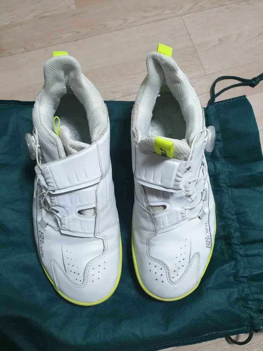 YONEX ヨネックス シューズ 255