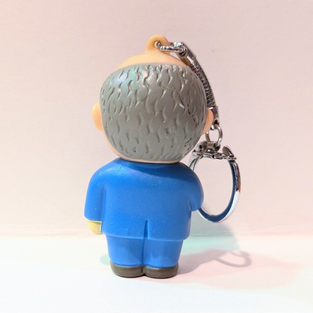 キーホルダー ゴルバチョフ ソフビキーホルダー 青スーツ - メルカリ