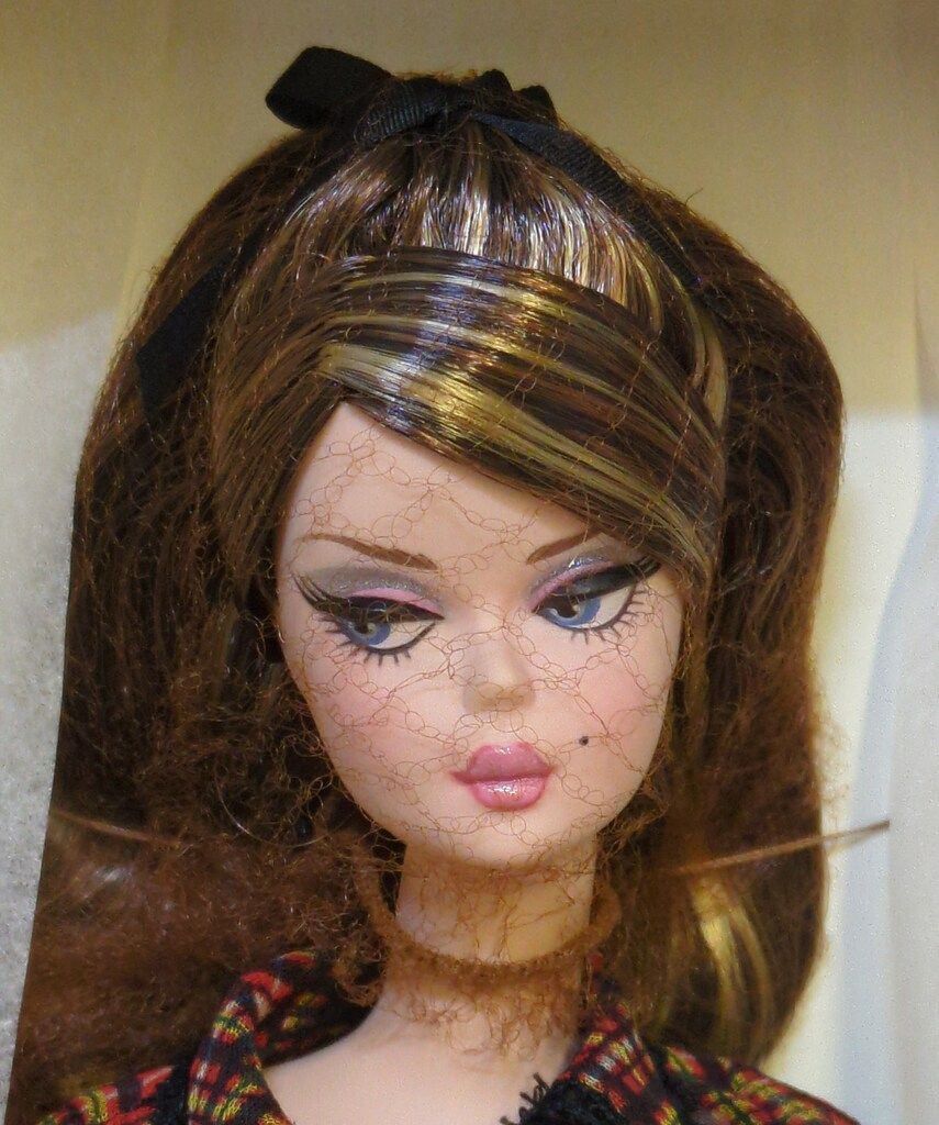 未使用品☆マテル【フィオレッラ】バービー☆FMC☆ 未使用 フィオレッラ Fiorella ゴールドラベル バービー ドール