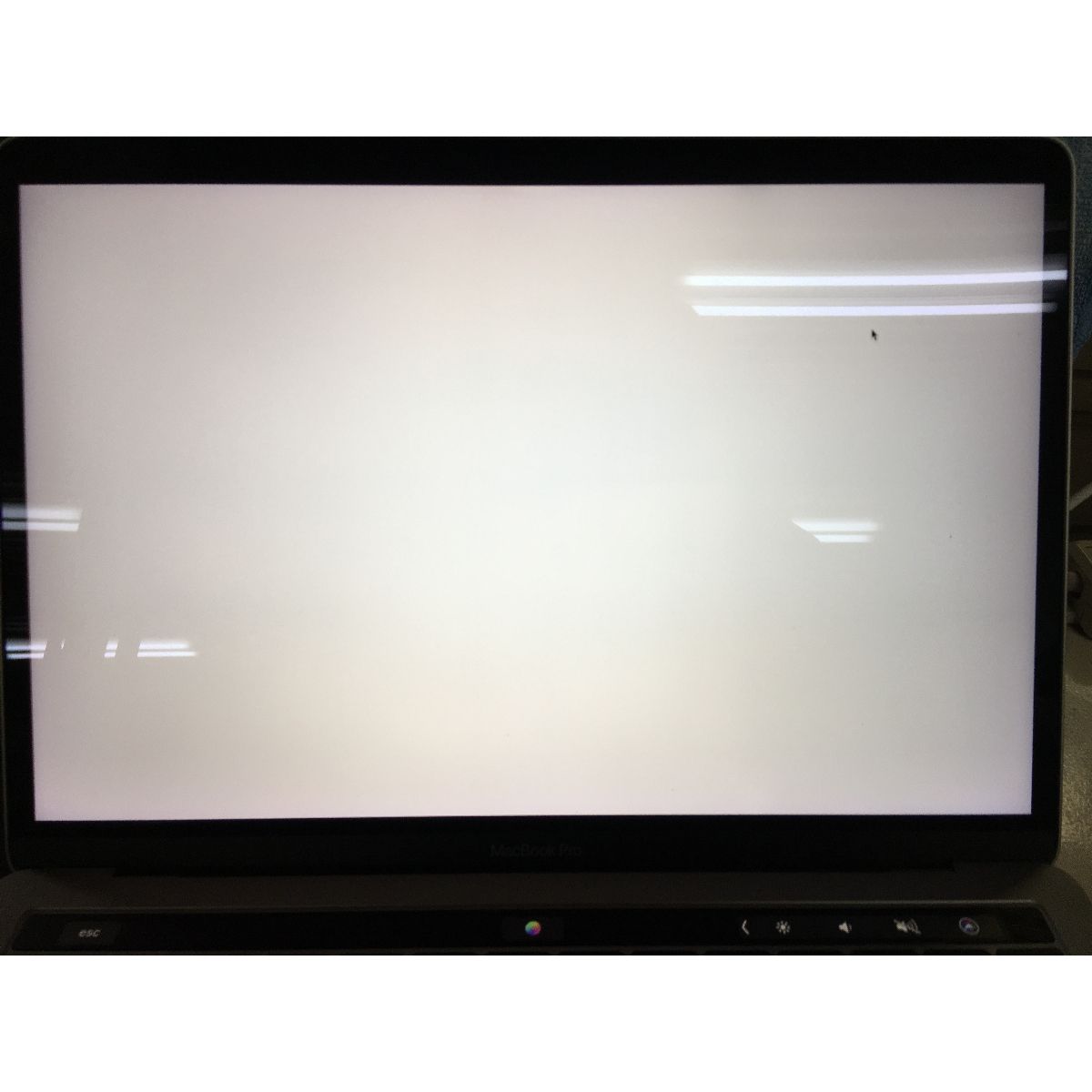 Apple MacBook Pro 13インチ 2018 ノート PC 8 GB SSD 256 Core i 5 8259 U 2 30 GHz Sonoma