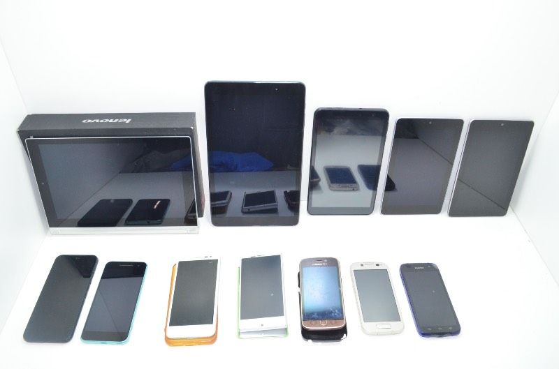 スマホ　ガラケー　タブレット　等　計41台　まとめ売り 送料無料】 アップル Apple レノボ Lenovo など多種混在 ガラケー