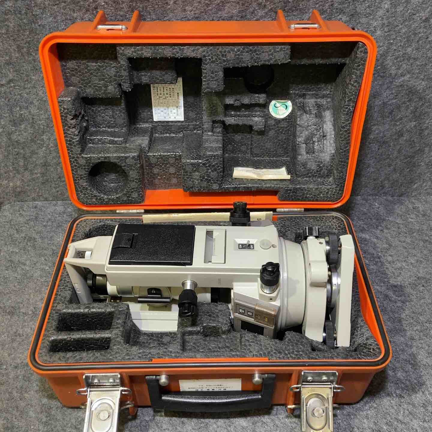 新品 中古品 SOKKIA ソキア DT-940LS 電子セオドライト レーザー 新品 中古品 SOKKIA ソキア DT-940LS 電子セオドライト レーザー 新品