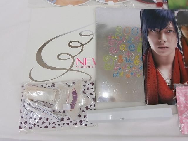 中古品 山下智久 ツアーグッズ 他 パンフレット DVD ペンライト 等