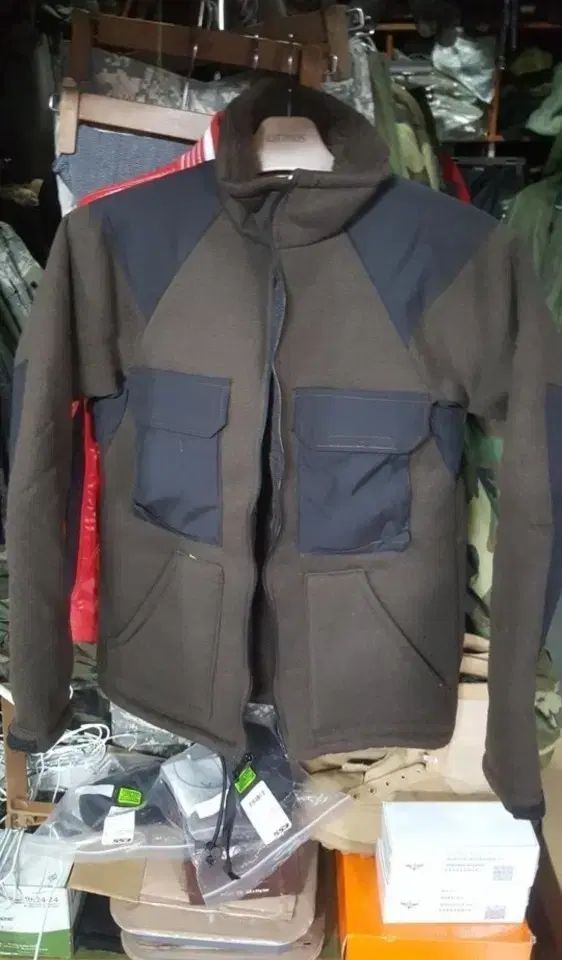 完本 管絃楽法 単行本 – 2008/2/27 完本 管絃楽法 | 伊福部 昭 |本