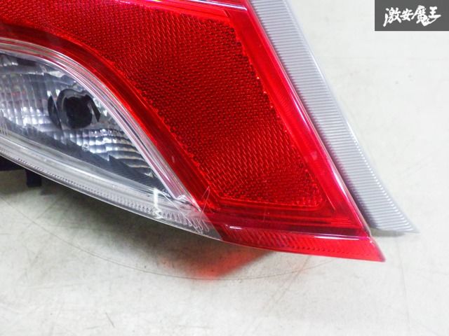 破損無し！】トヨタ純正 KSP130 NSP130 NSP135 ヴィッツ 中期 テール