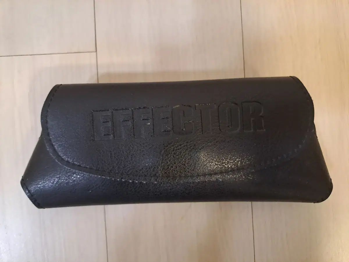 エフェクター 553