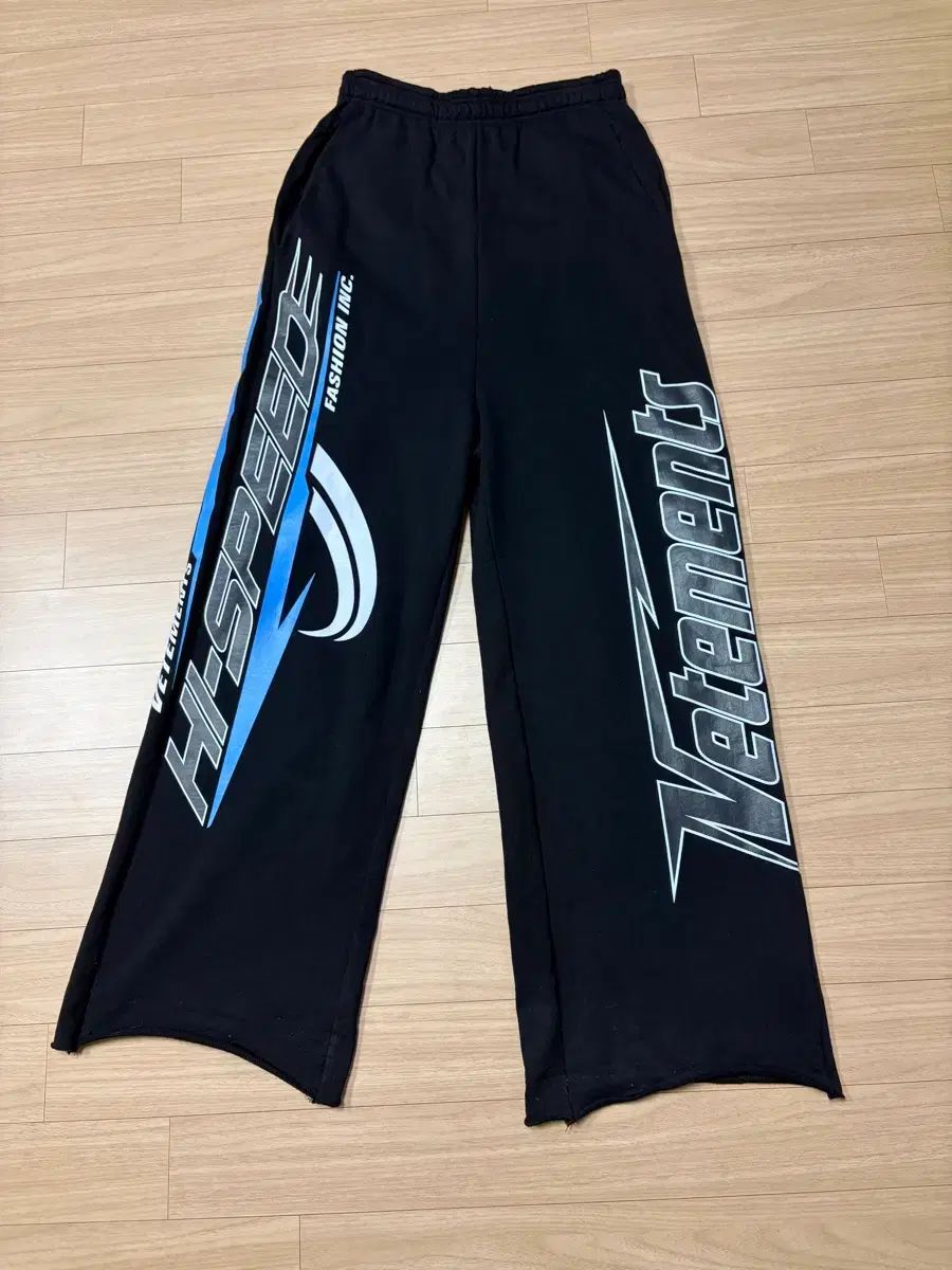 VETEMENTS ハイ スピード スウェットパンツ