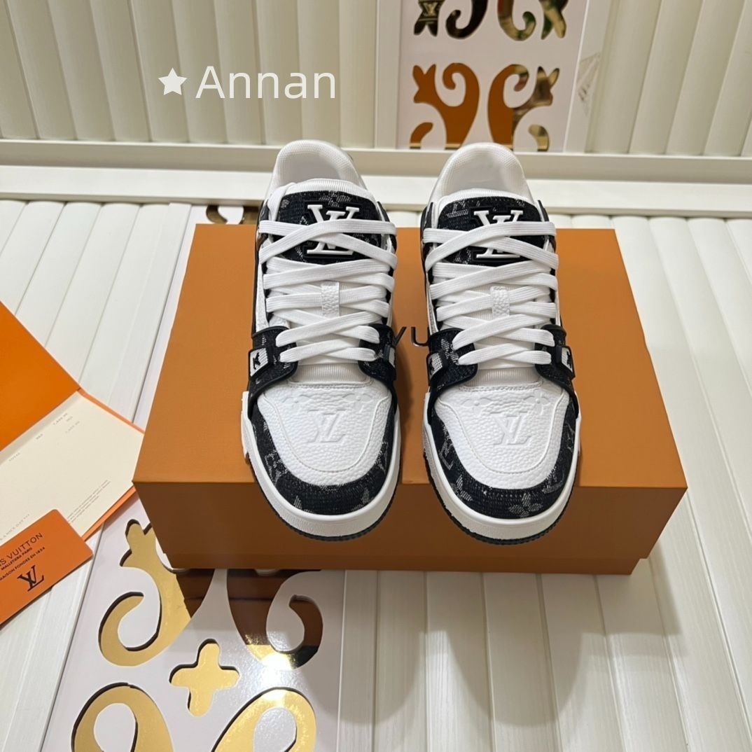 沸騰 LOUIS VUITTON ルイヴィトン メンズ スニーカー