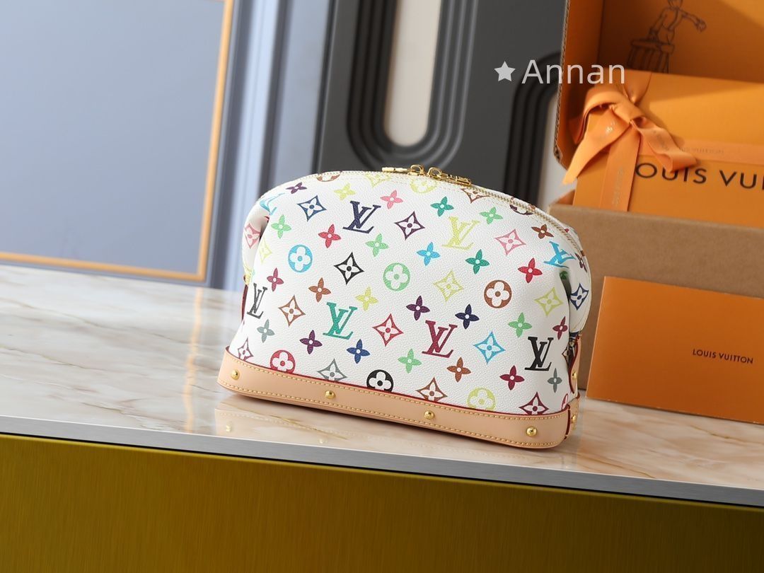 入手困難 Louis vuittonルイヴィトン モノグラム 化粧ポーチ - メルカリ