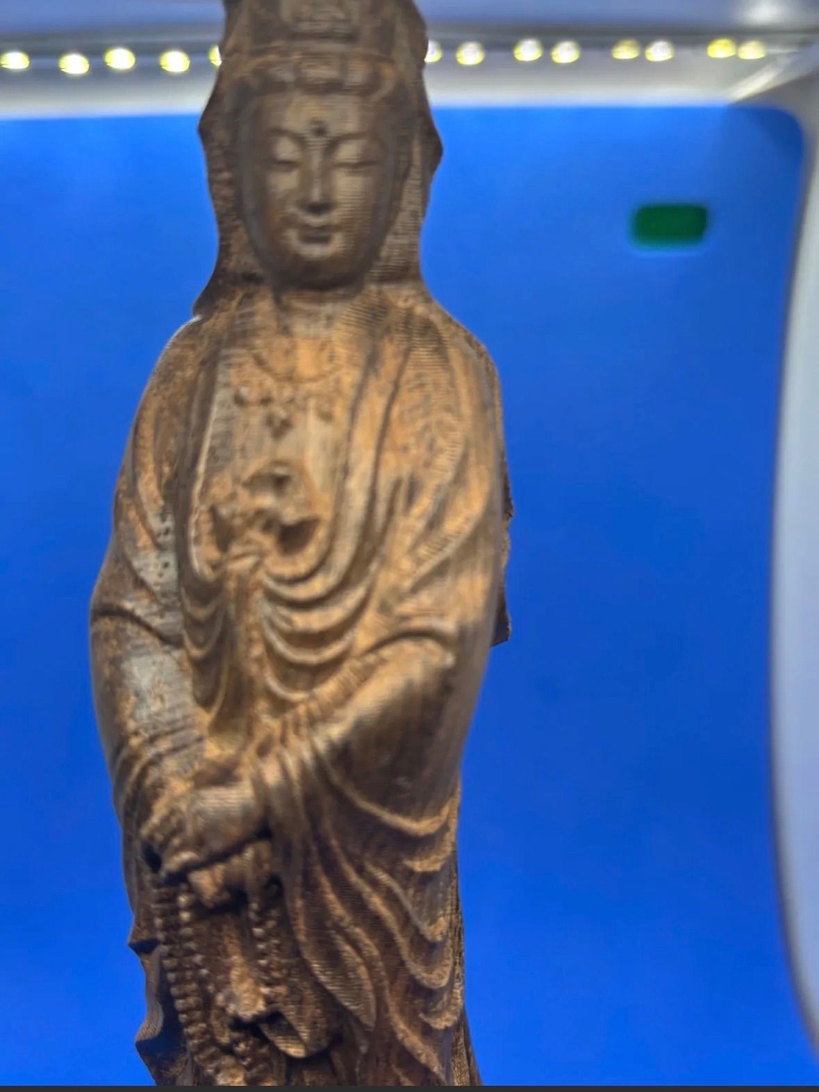 柬埔寨菩薩棋沈香 精雕観音像 小型仏堂供養用 5468 - メルカリ