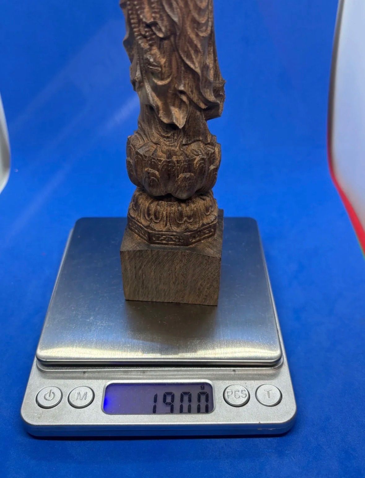 柬埔寨菩薩棋沈香 精雕観音像 小型仏堂供養用 5468 - メルカリ