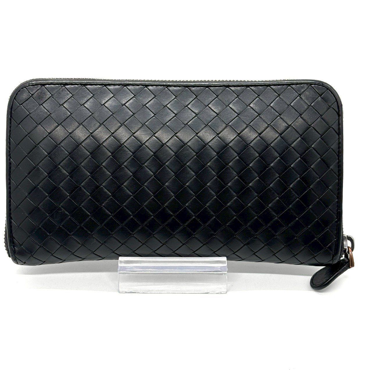 静かに品格を示す BOTTEGA VENETA ボッテガヴェネタ 長財布 ラウンドファスナー イントレチャート 12カード メンズ ブラック