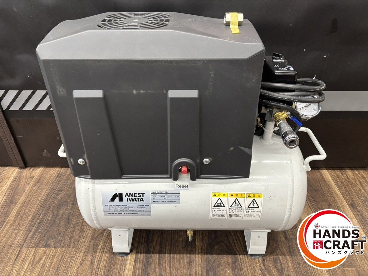 ♭ 品 アネスト岩田 TWP 04 8 C オイルレスコンプレッサー 100 V 熊