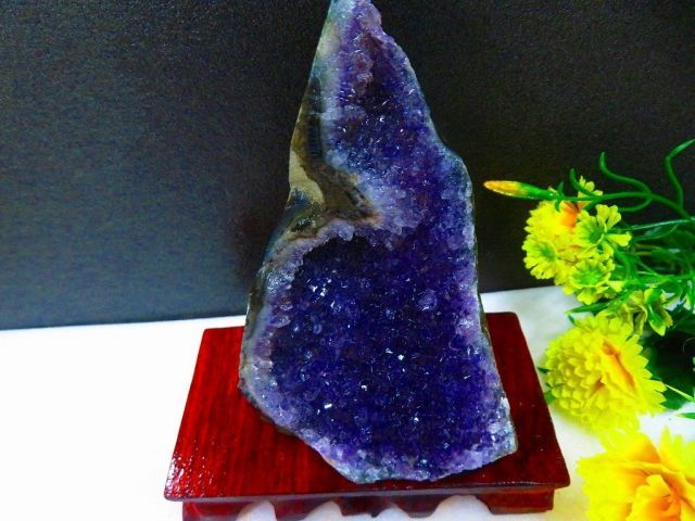 ウルグアイ産☆ 天然水晶☆絶品超濃い濃い超美しい☆アメジスト