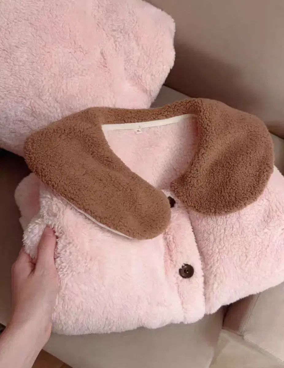 ピンク色のクマ ドール フリース パジャマ セット