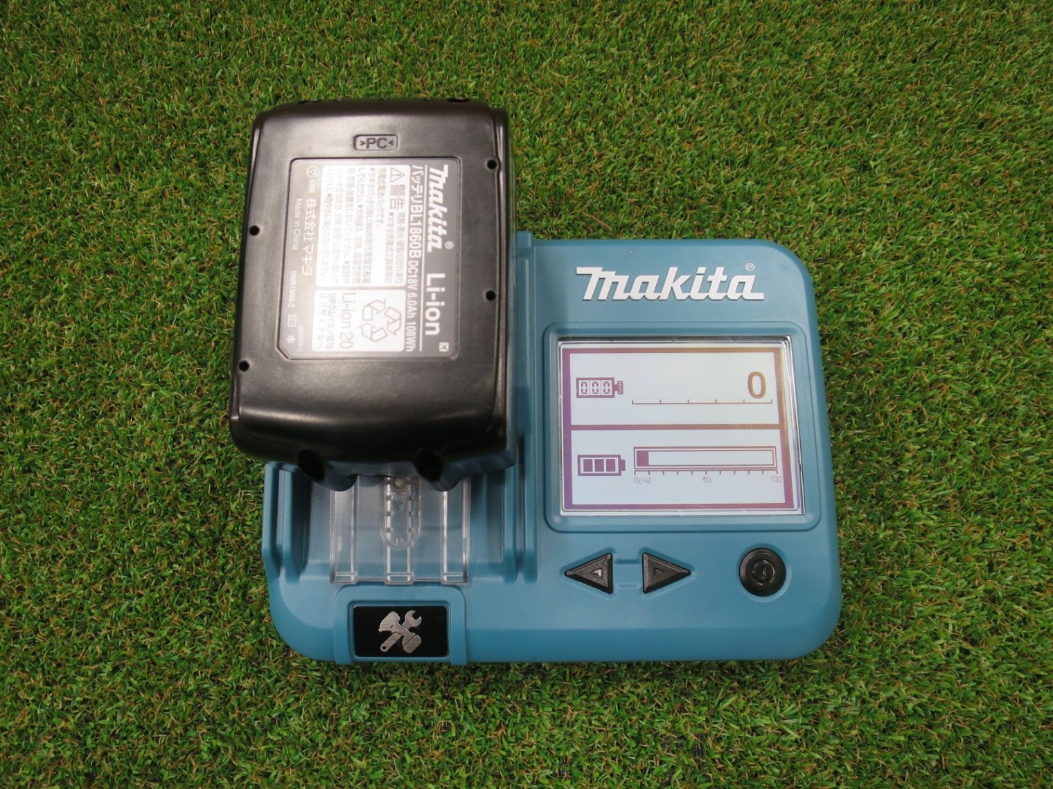 新品 未使用品 マキタ 純正 makita リチウムイオン バッテリー BL1860B 
