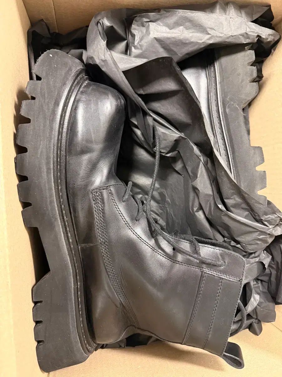 260 dnsr ウールモスマムートウォーカーブーツ ブラック