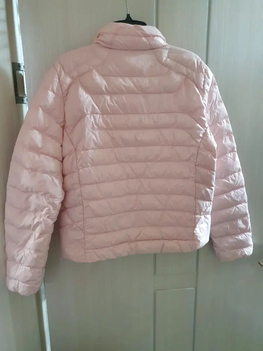 ピンク アウター