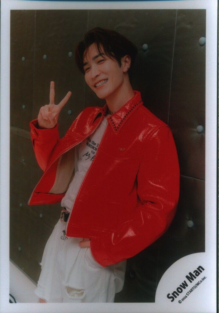 SnowMan BREAKOUT/君は僕のもの 渡辺翔太 公式写真 *1枚 - メルカリ