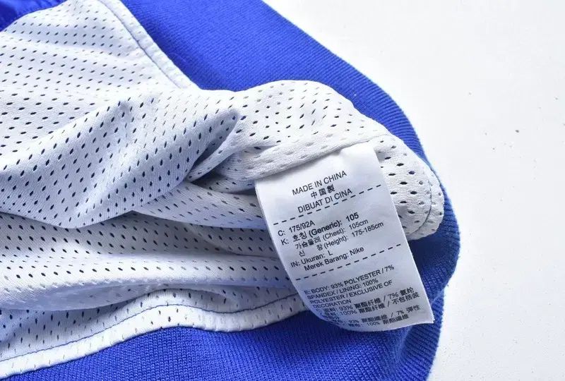 ナイキ ジョーダン サテン スタジャン ジャケット 105