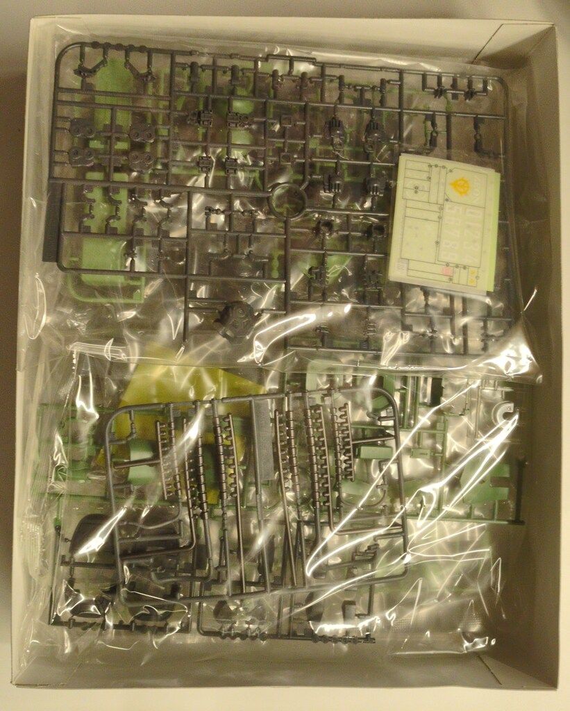 バンダイ MG 1 100 機動戦士ガンダム ザク マインレイヤー