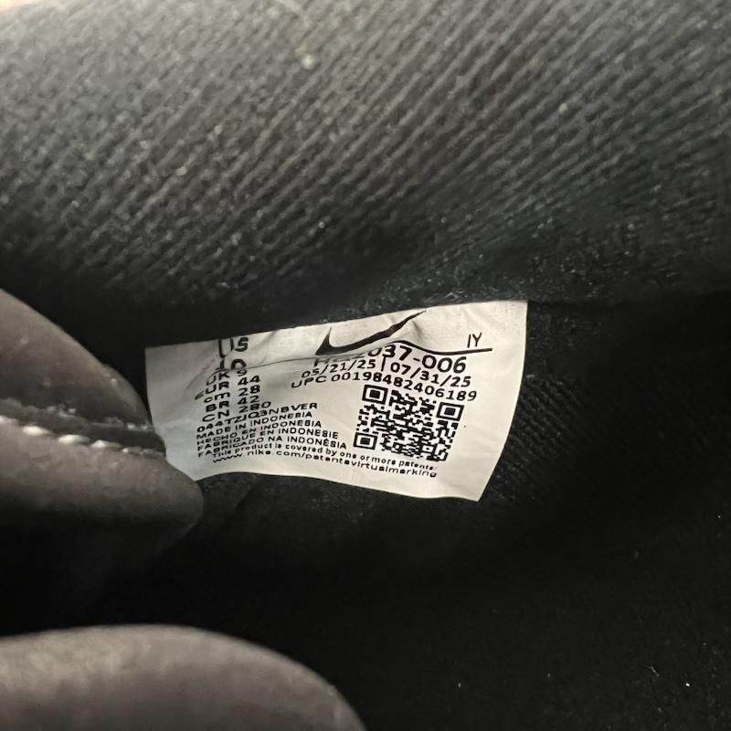 ブラック ウルフグレー