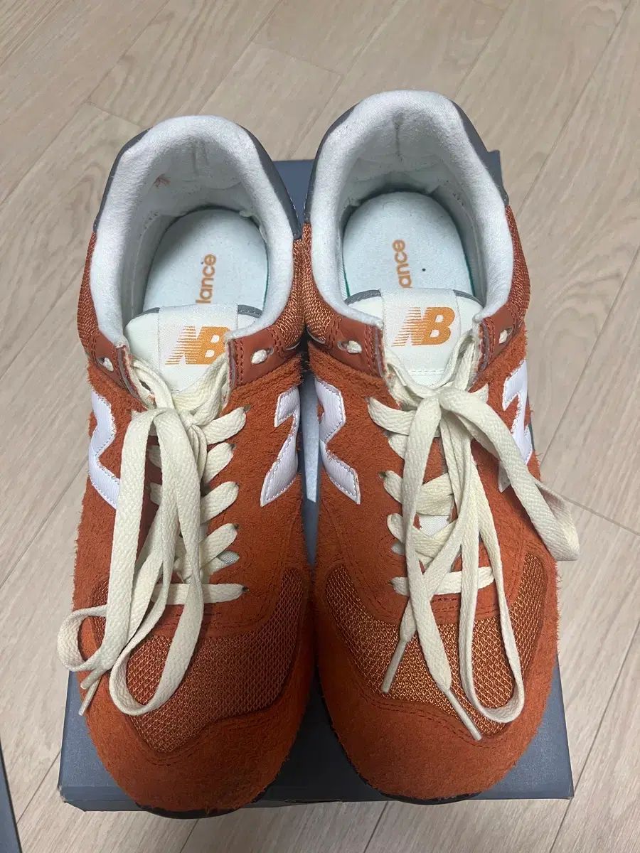 290 ニュー ンス 574 ヘリテイジ オレンジ