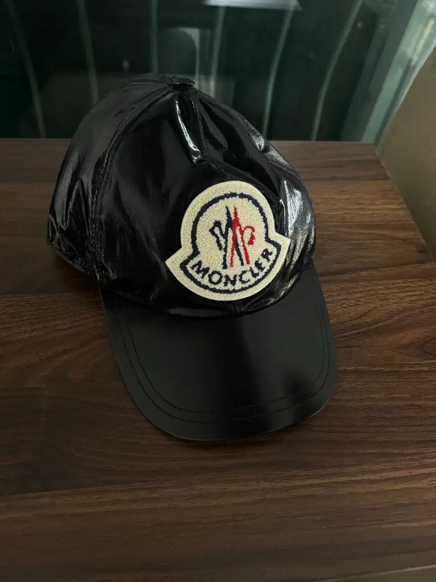 モンクレール ブラック ベースボールキャップ ウール 帽子