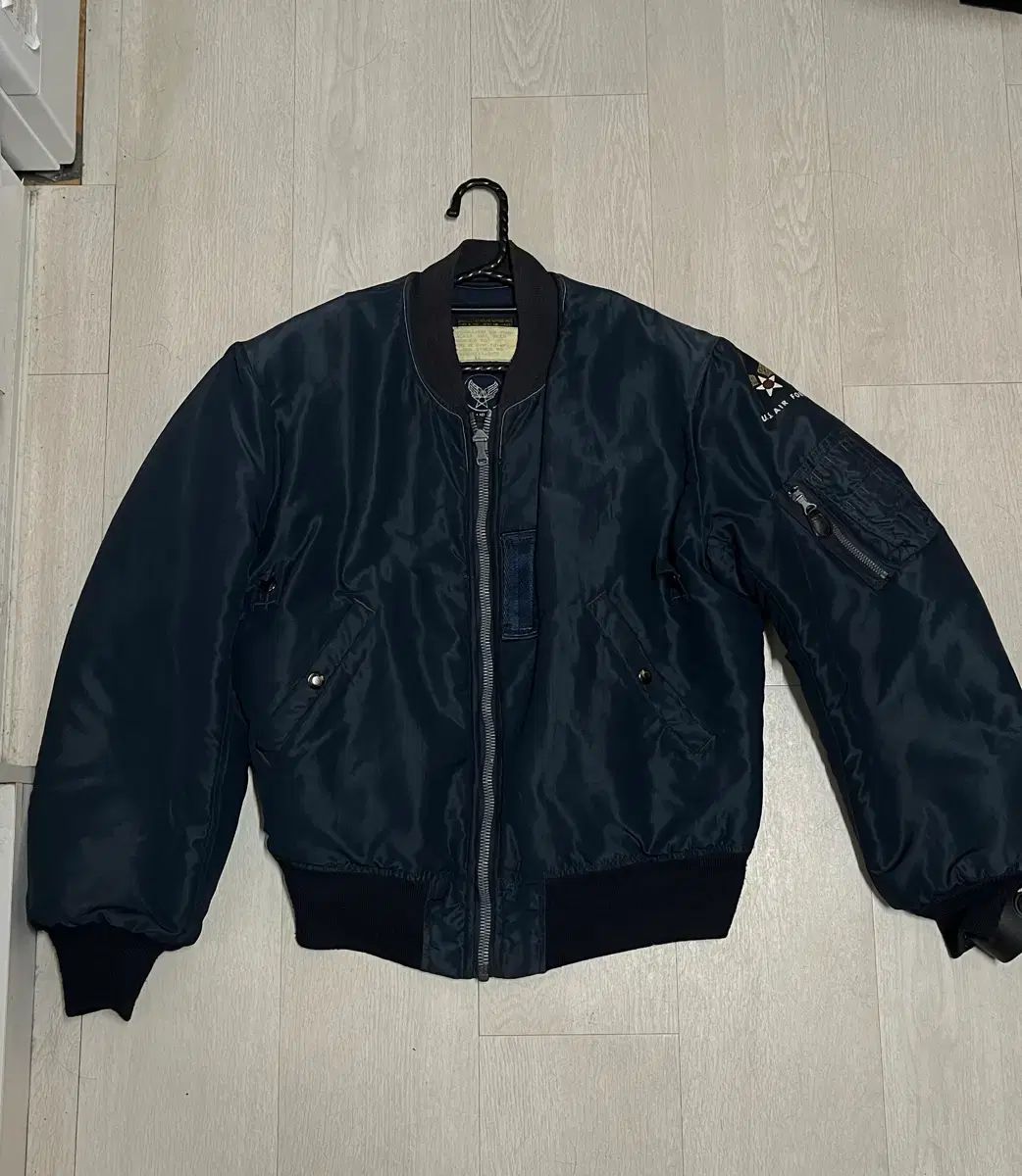 バズリクソンズ B 15 c ma 1 フライト ジャケット 40