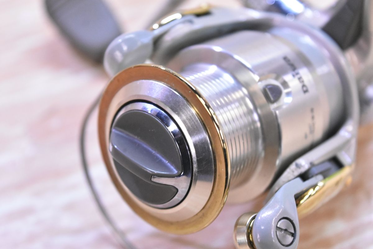 ダイワ エンブレム Z 2000iA DAIWA EMBLEM DAIWA スピニングリール