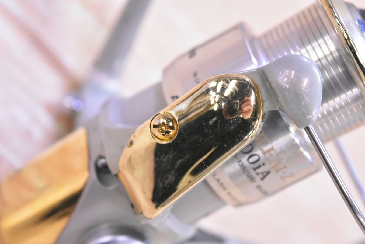 ダイワ エンブレム Z 2000iA DAIWA EMBLEM DAIWA スピニングリール