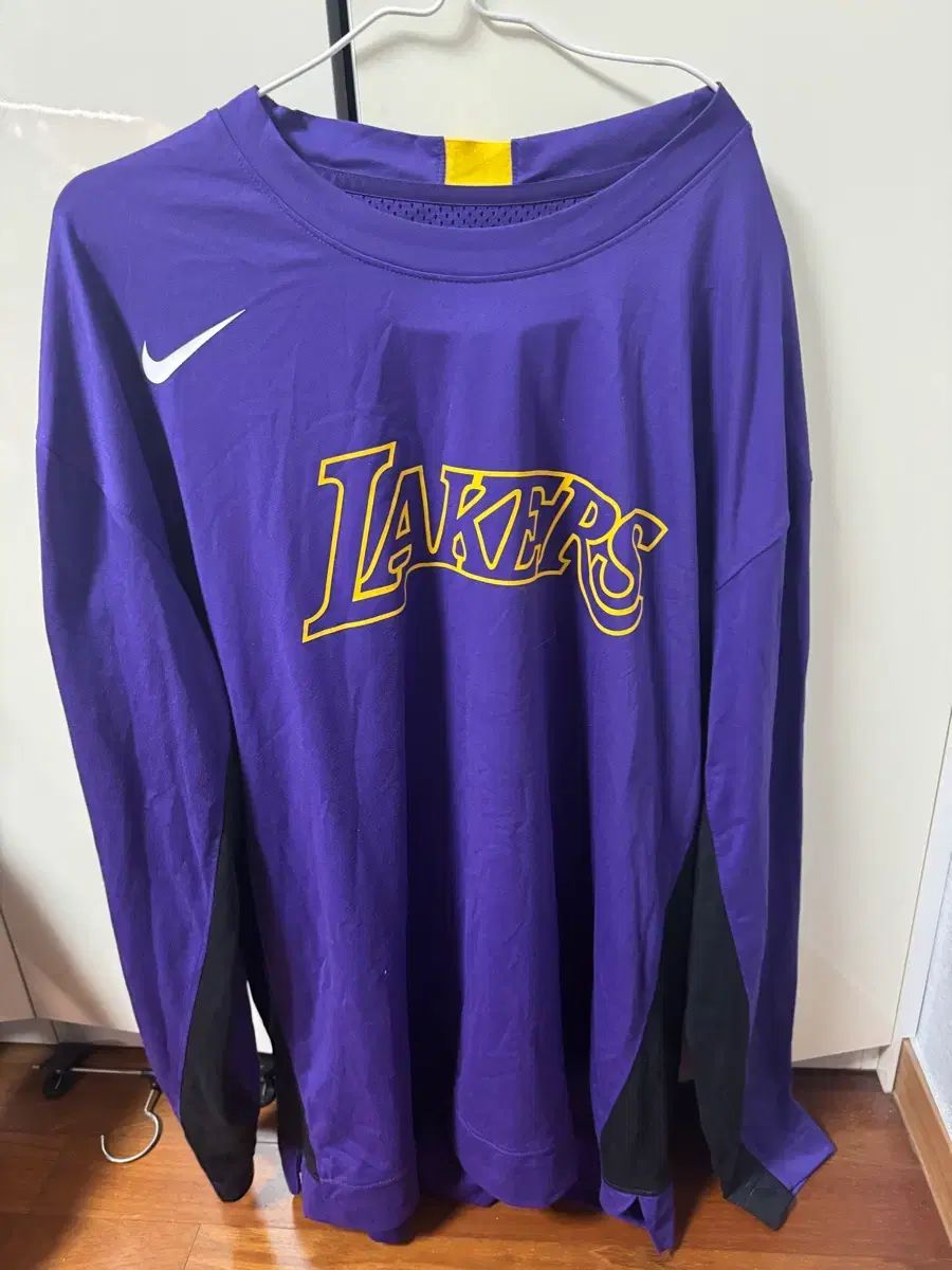 LAレイカーズ 2020 シューティングジャージ