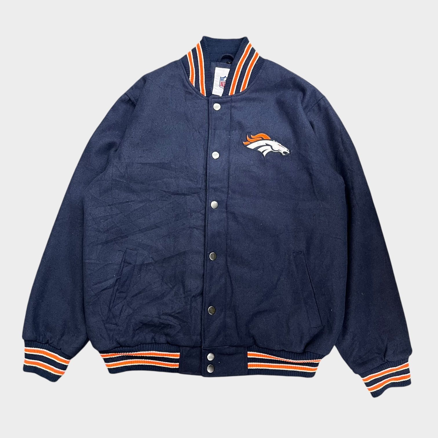 ＮＦＬ　BRONCOS　アウター　ＸＬサイズ　アメリカンフットボール NFL BRONCOS アウター XLサイズ アメリカンフットボール 着られる