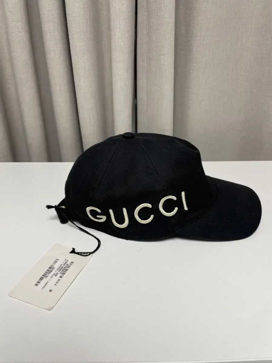グッチ GUCCI LOVED ベースボールキャップ 帽子