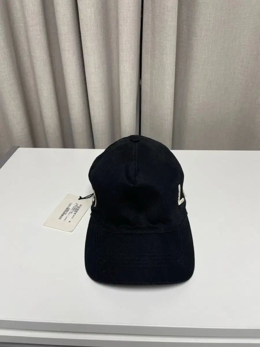 グッチ GUCCI LOVED ベースボールキャップ 帽子