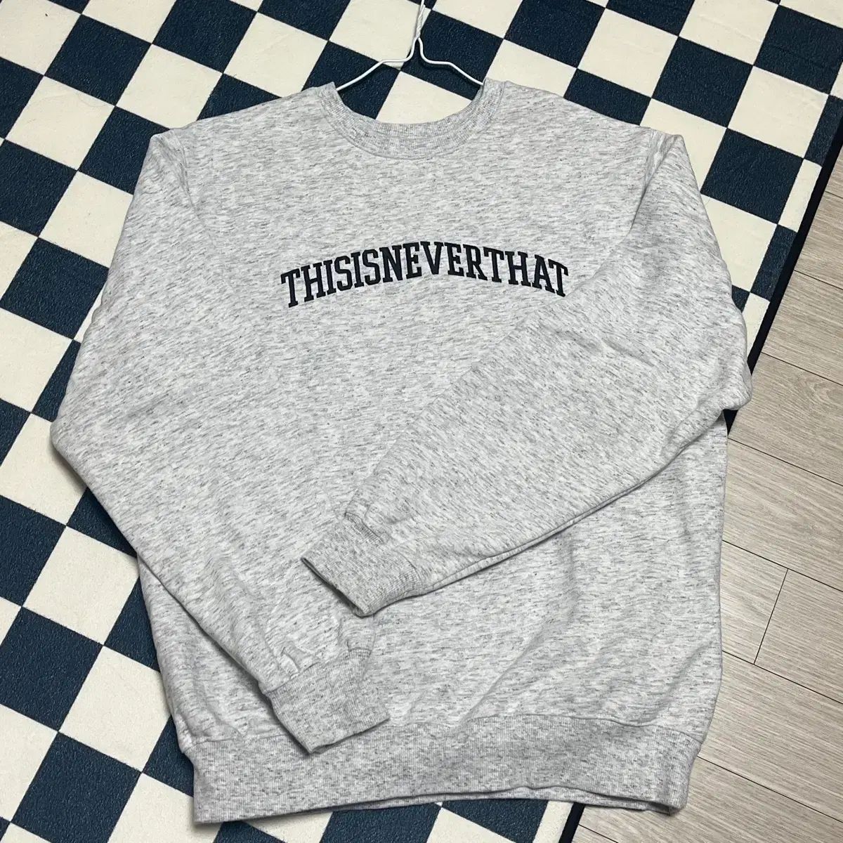 ディスイズネバーザット スウェット グレー M (新品級) - メルカリ