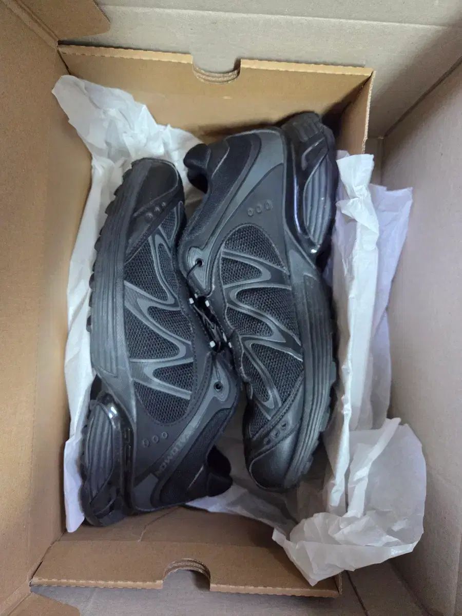 SALOMON サロモン XT WHISPER ブラック 285